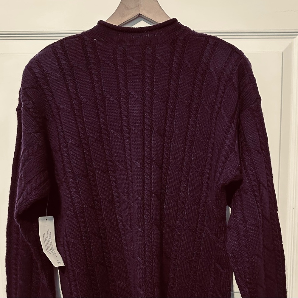 Vintage | Sweater | Karen Scott | Cable Knit V-Neck Sweater in Plum | Academic - Picture 4 of 10
